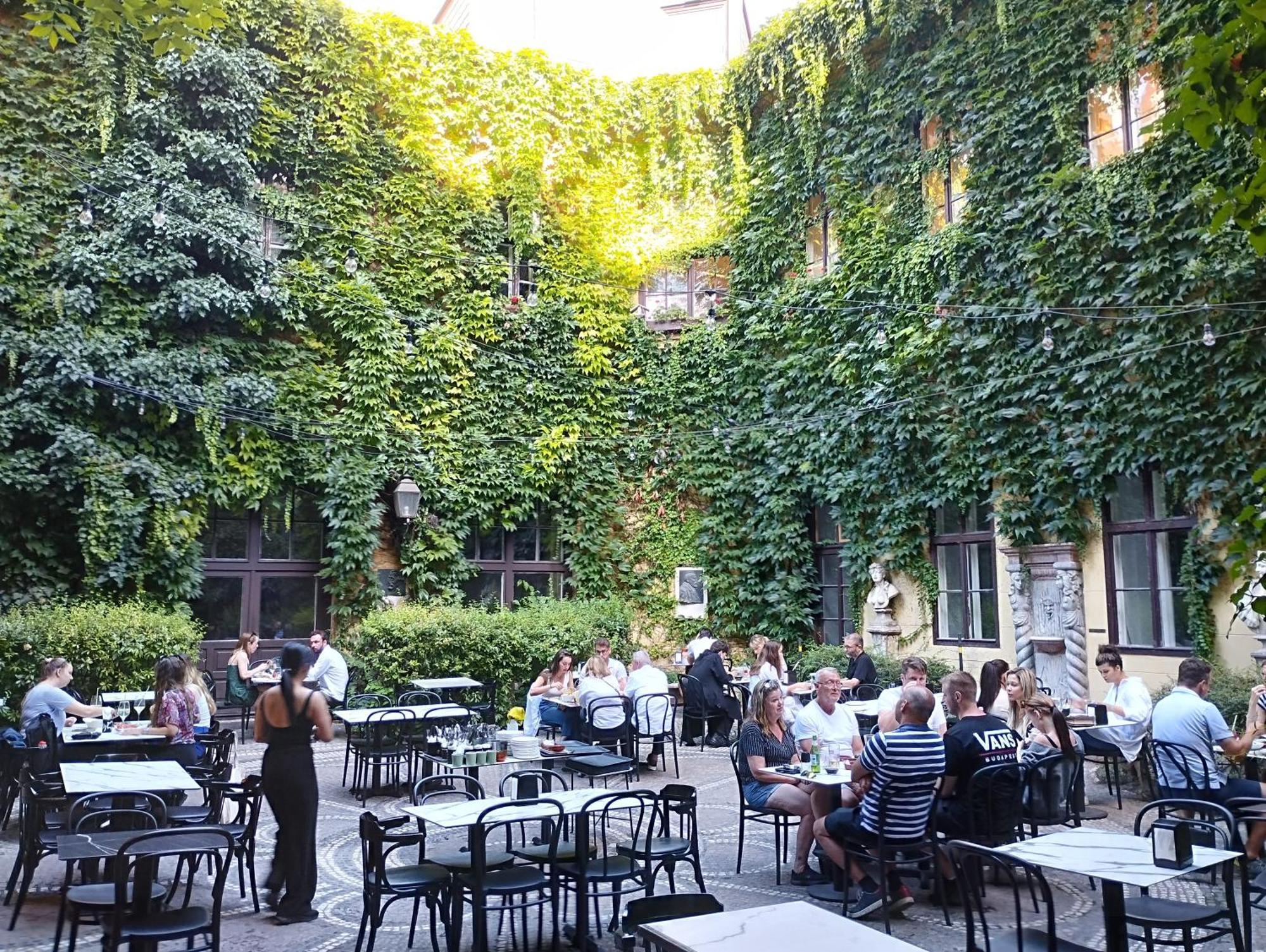 Free Parking, Balcony, Near To City Park Budapest Exterior photo